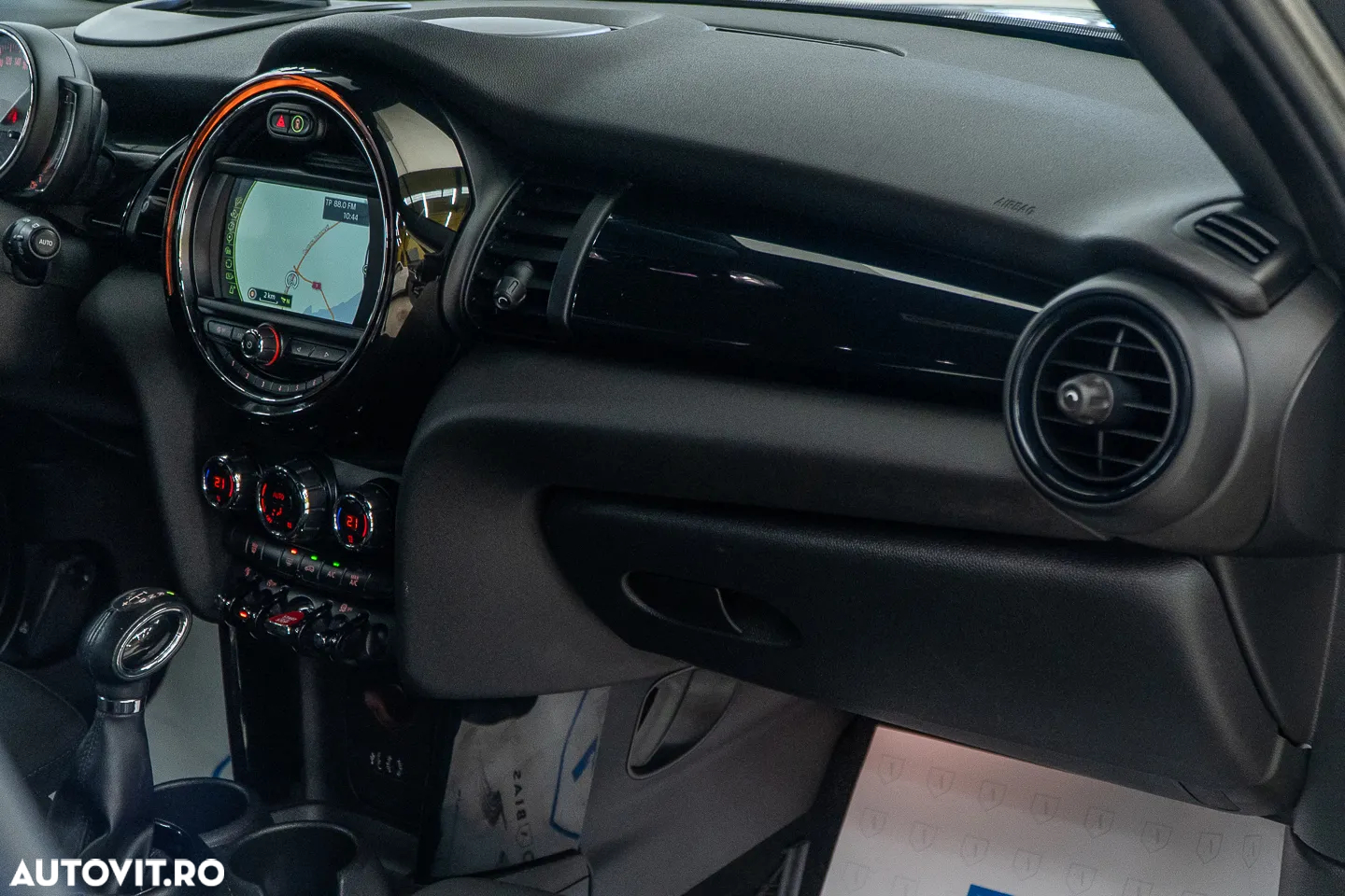 Mini Cooper S Sport-Aut. - 37