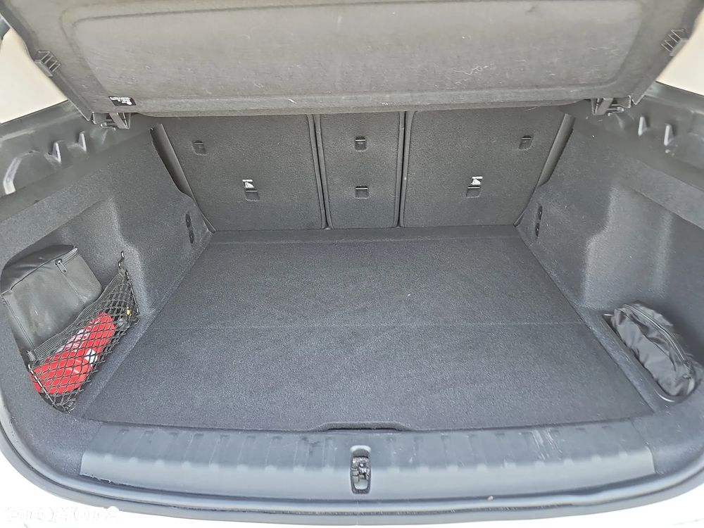 BMW X1 sDrive18i xLine - 19