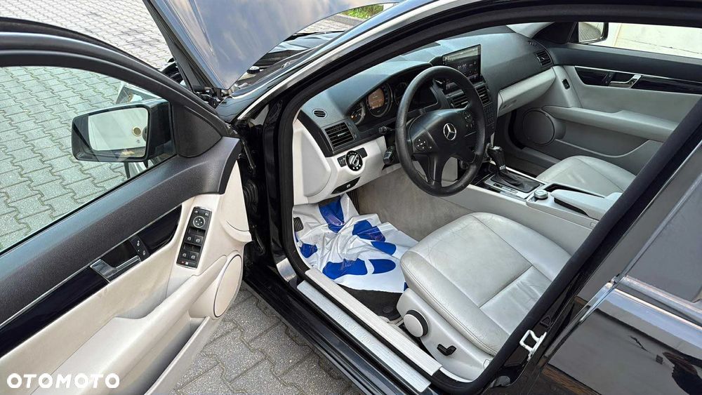 Mercedes-Benz Klasa C 200 T CDI DPF Automatik BlueEFFICIENCY - 8