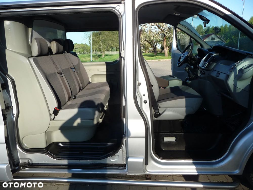 Opel Vivaro L2H1 2.9t - 7