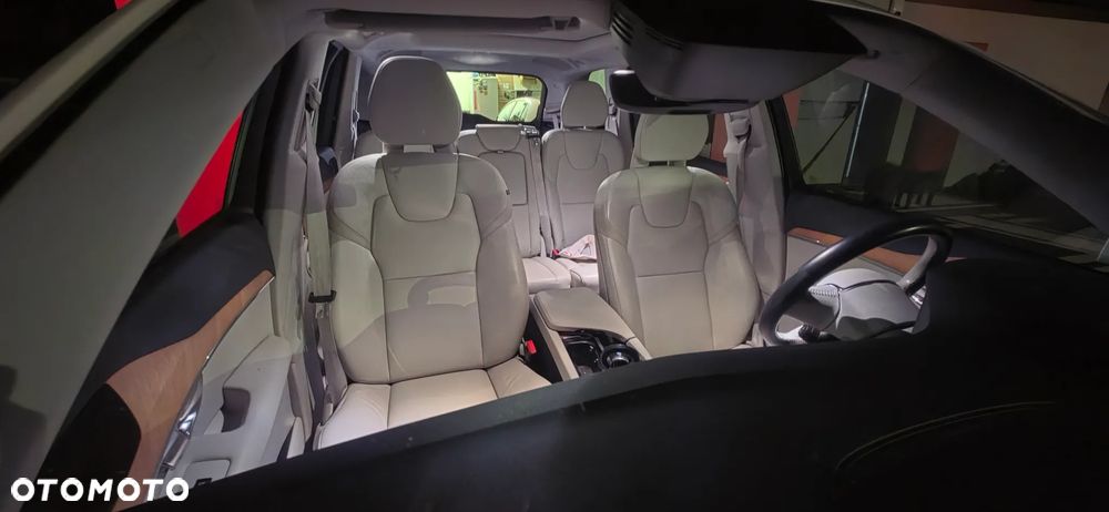 Volvo XC 90 - 27