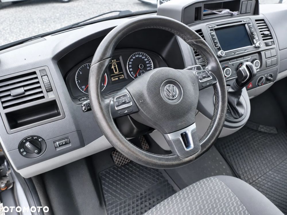Volkswagen Transporter - 17