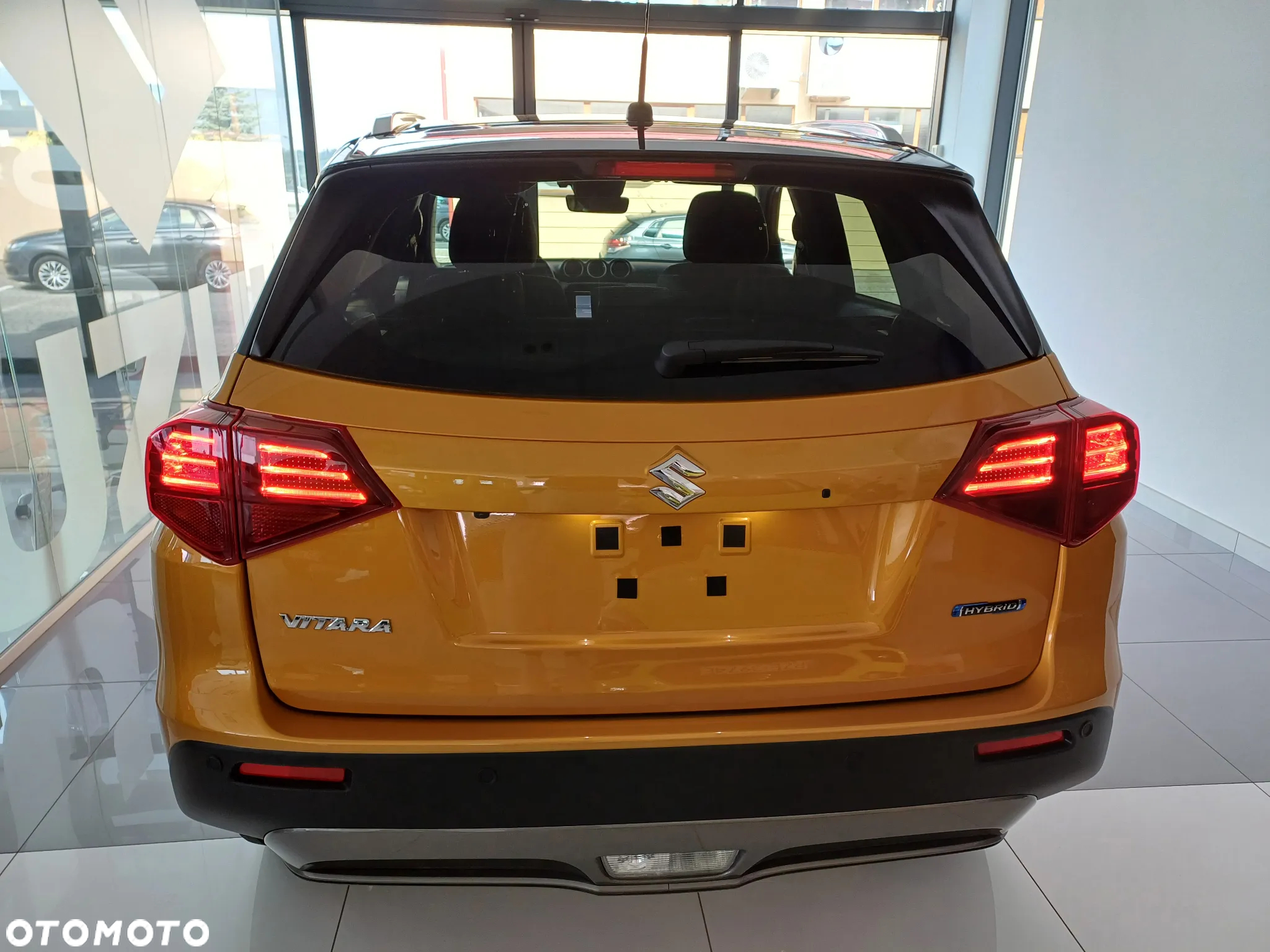 Suzuki Vitara 1.5 DualJet Hybrid Premium Plus 4WD AGS - 3