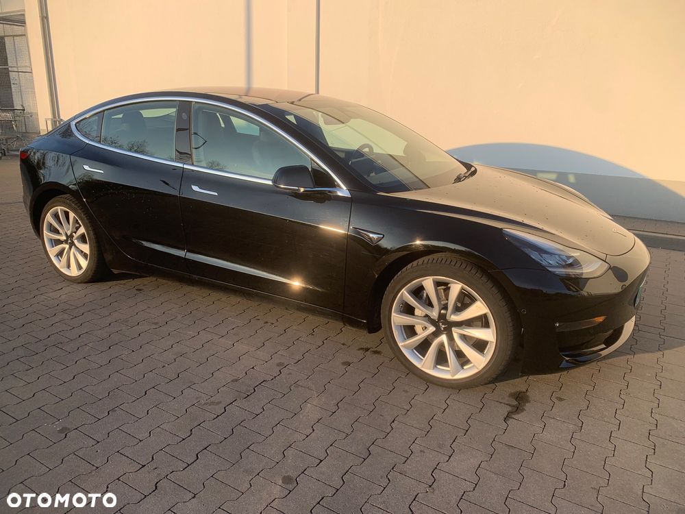 Tesla Model 3 - 17
