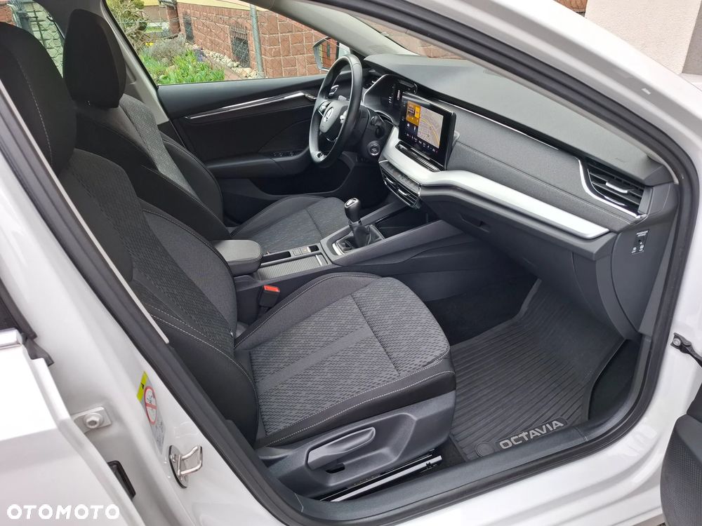 Skoda Octavia 1.5 TSI ACT Style - 32