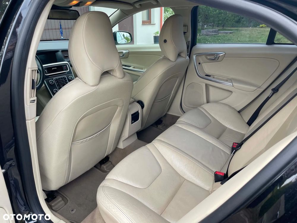 Volvo S60 D2 - 8