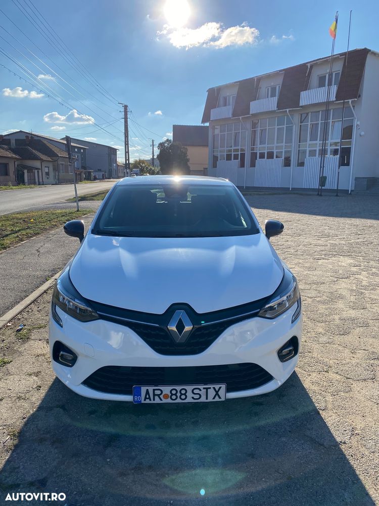 Renault Clio V E-Tech 145 Techno - 2