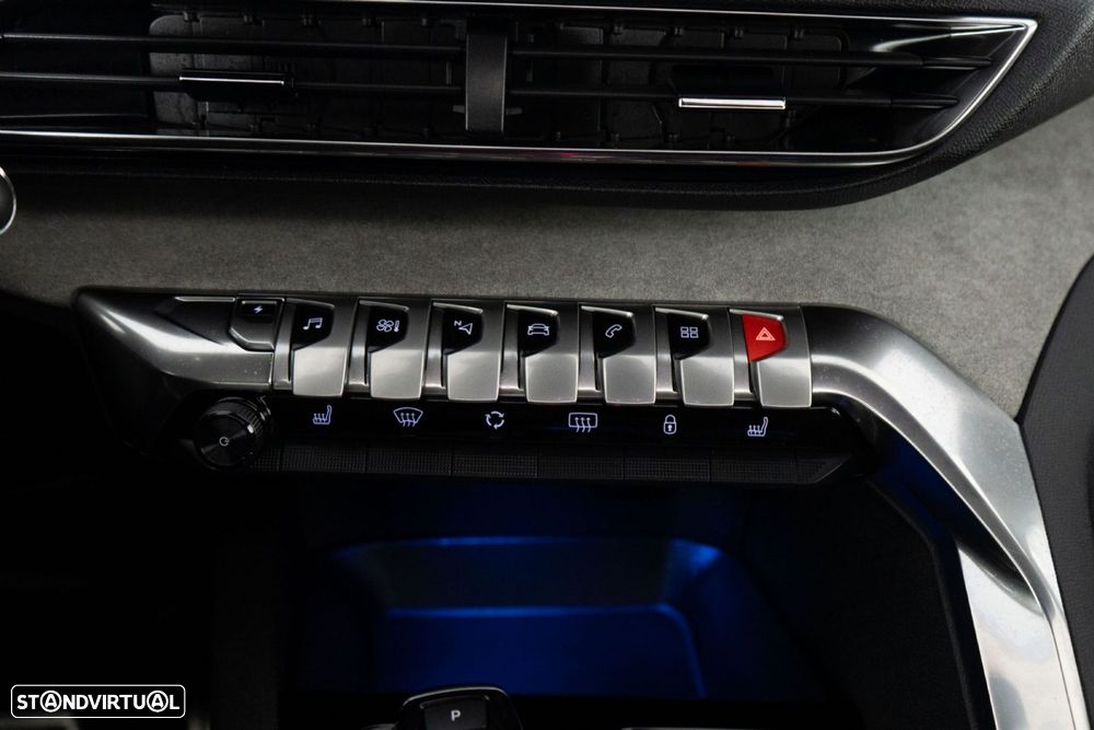 Peugeot 3008 1.6 Hybrid GT e-EAT8 - 28