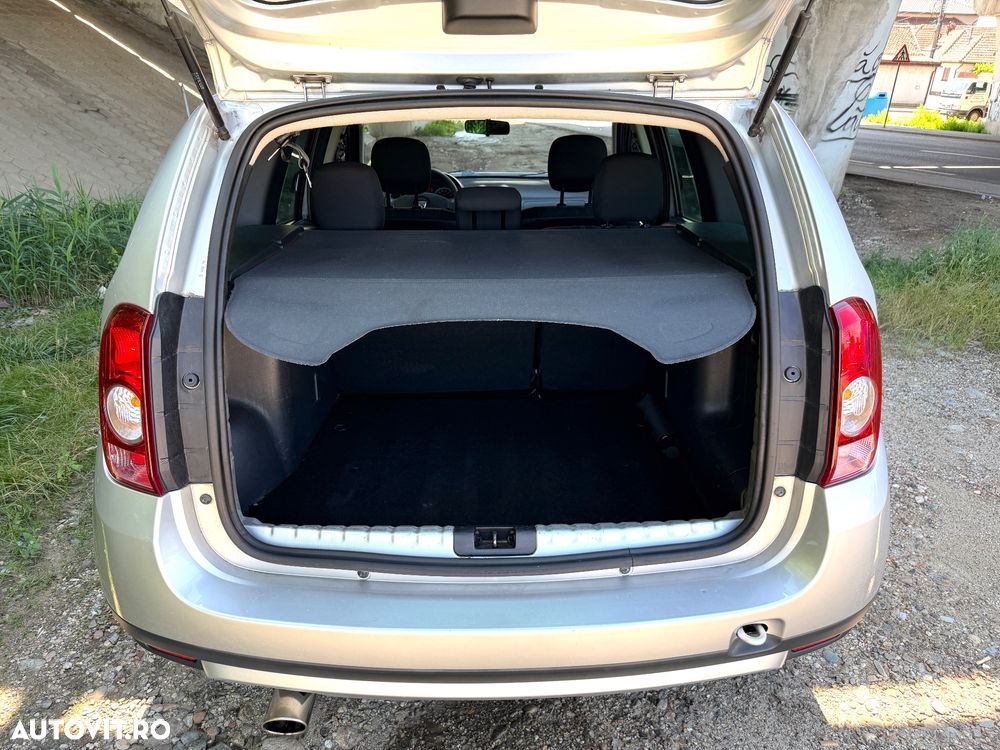 Dacia Duster 1.6 4x2 Laureate - 12