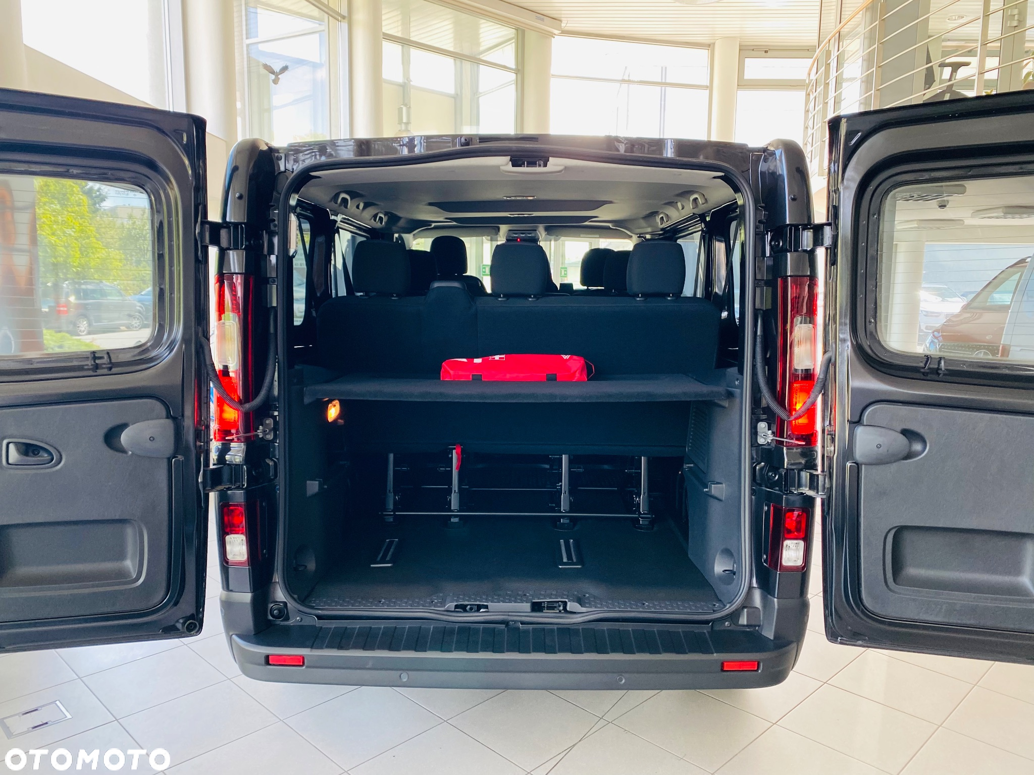 Renault Trafic Kombi 2.0 Blue dCi L1 Equilibre EDC - 10