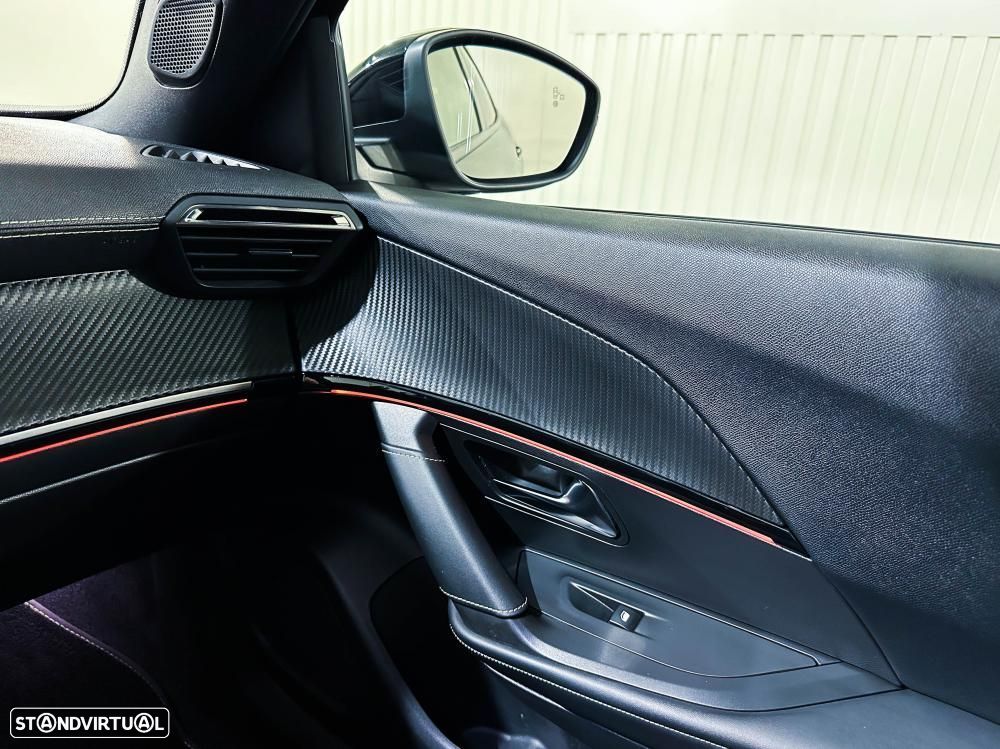 Peugeot e-2008 50 kWh GT - 30