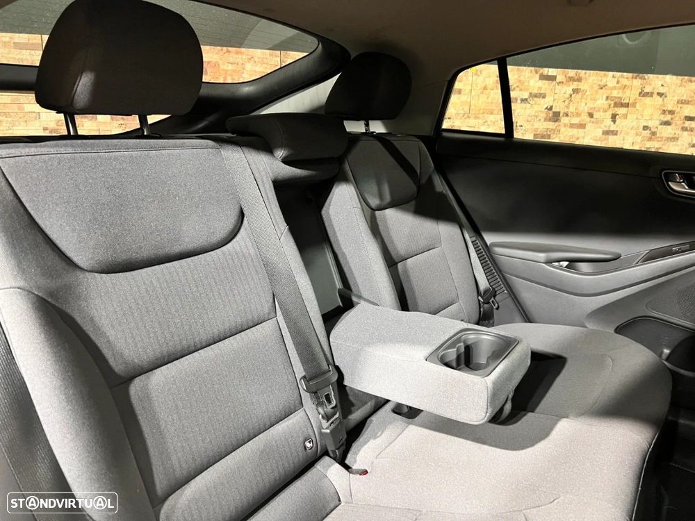 Hyundai IONIQ 1.6 GDI PHEV — fotografia 14