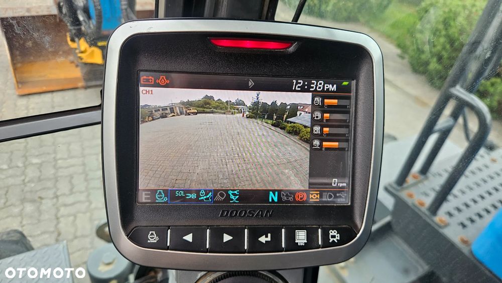 Doosan DX140W-5 - 15