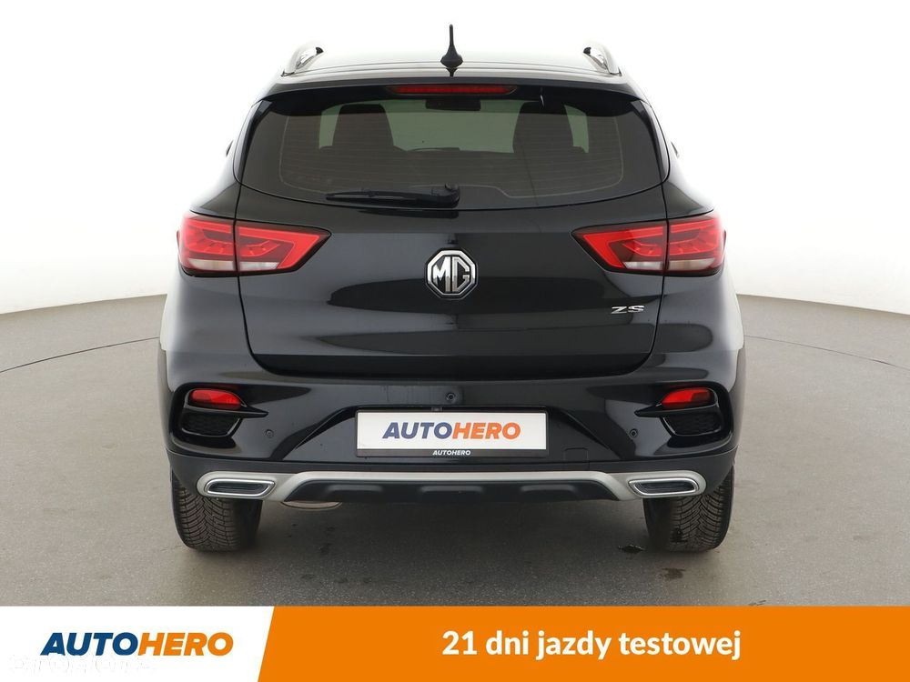 MG ZS - 5