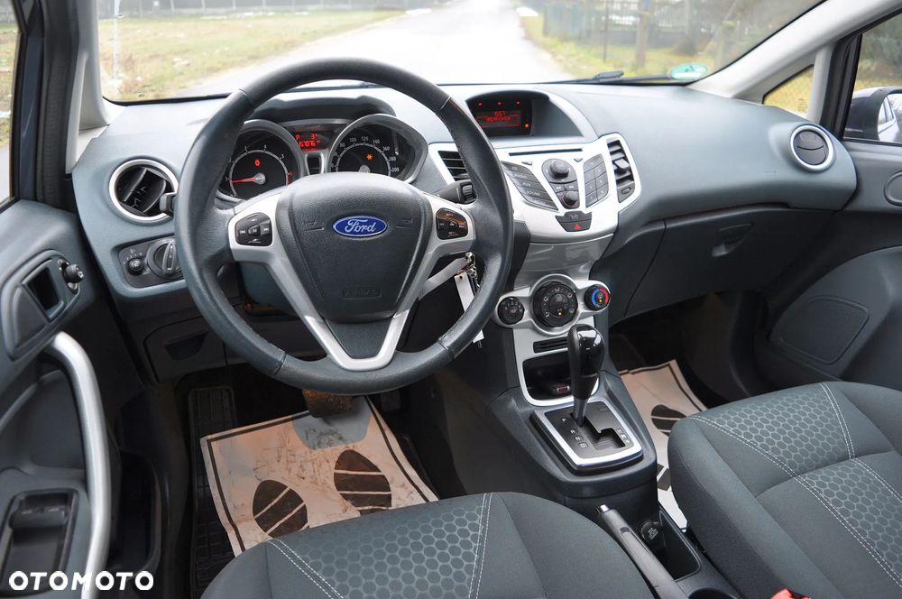 Ford Fiesta 1.4 Autom Titanium - 17
