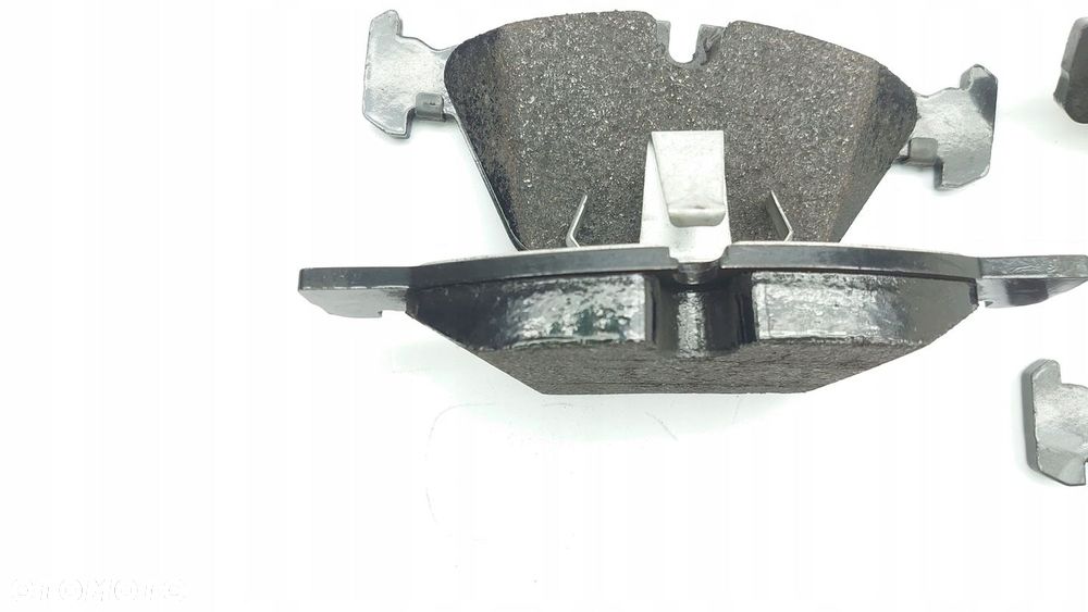 KLOCKI HAMULCOWE PRZÓD BMW 5 F18, F10, F11 530D, 525D, 528i 34116860242 - 3