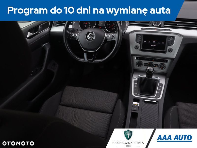 Volkswagen Passat Variant - 9