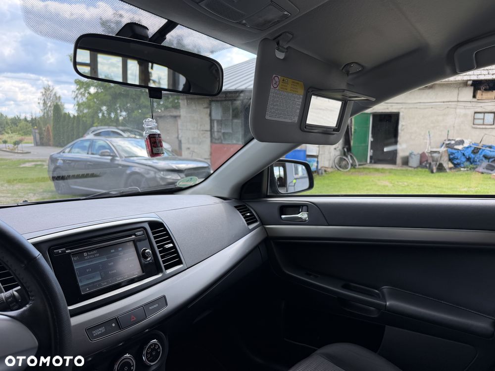 Mitsubishi Lancer 1.6 Invite - 25