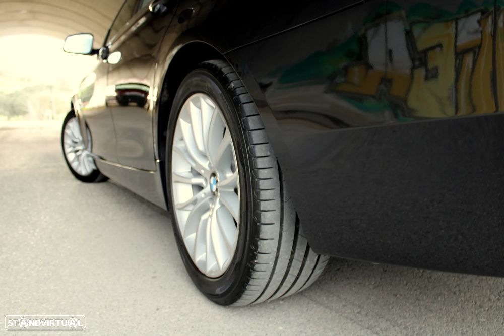 BMW 520 d Line Luxury Auto - 10