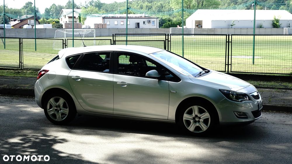 Opel Astra 1.4 Turbo Cosmo - 37