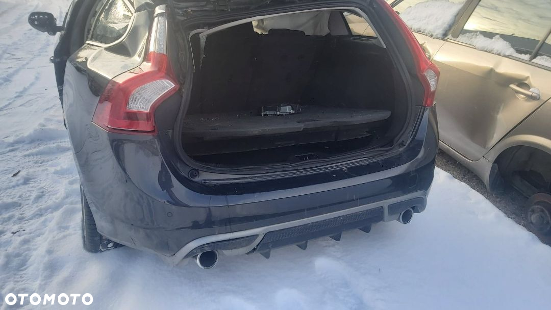 VOLVO V60 2,4 biturbo ALTERNATOR - 3