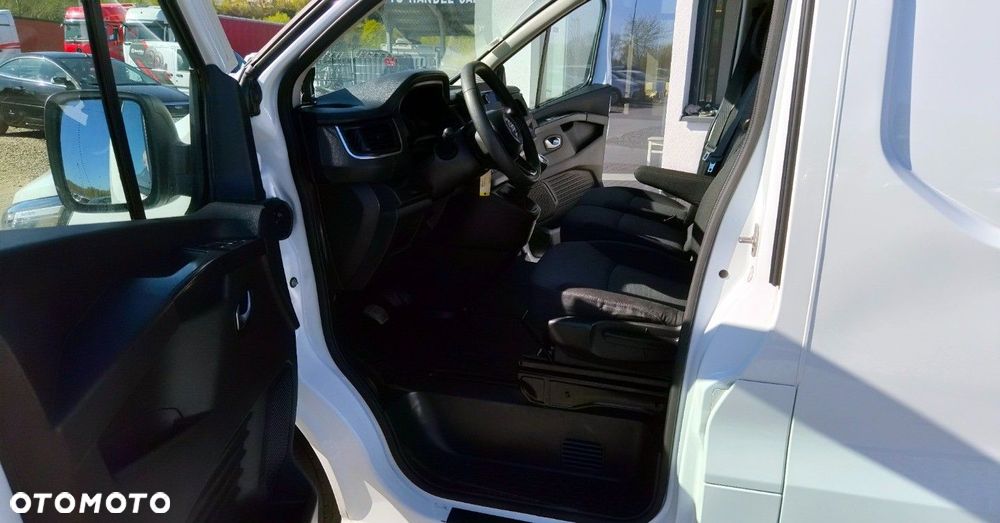 Nissan Primastar - 23
