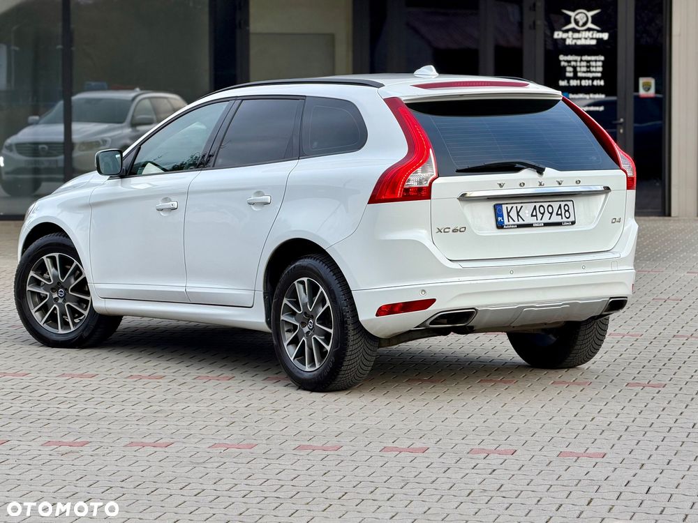 Volvo XC 60 D4 Geartronic Momentum - 4