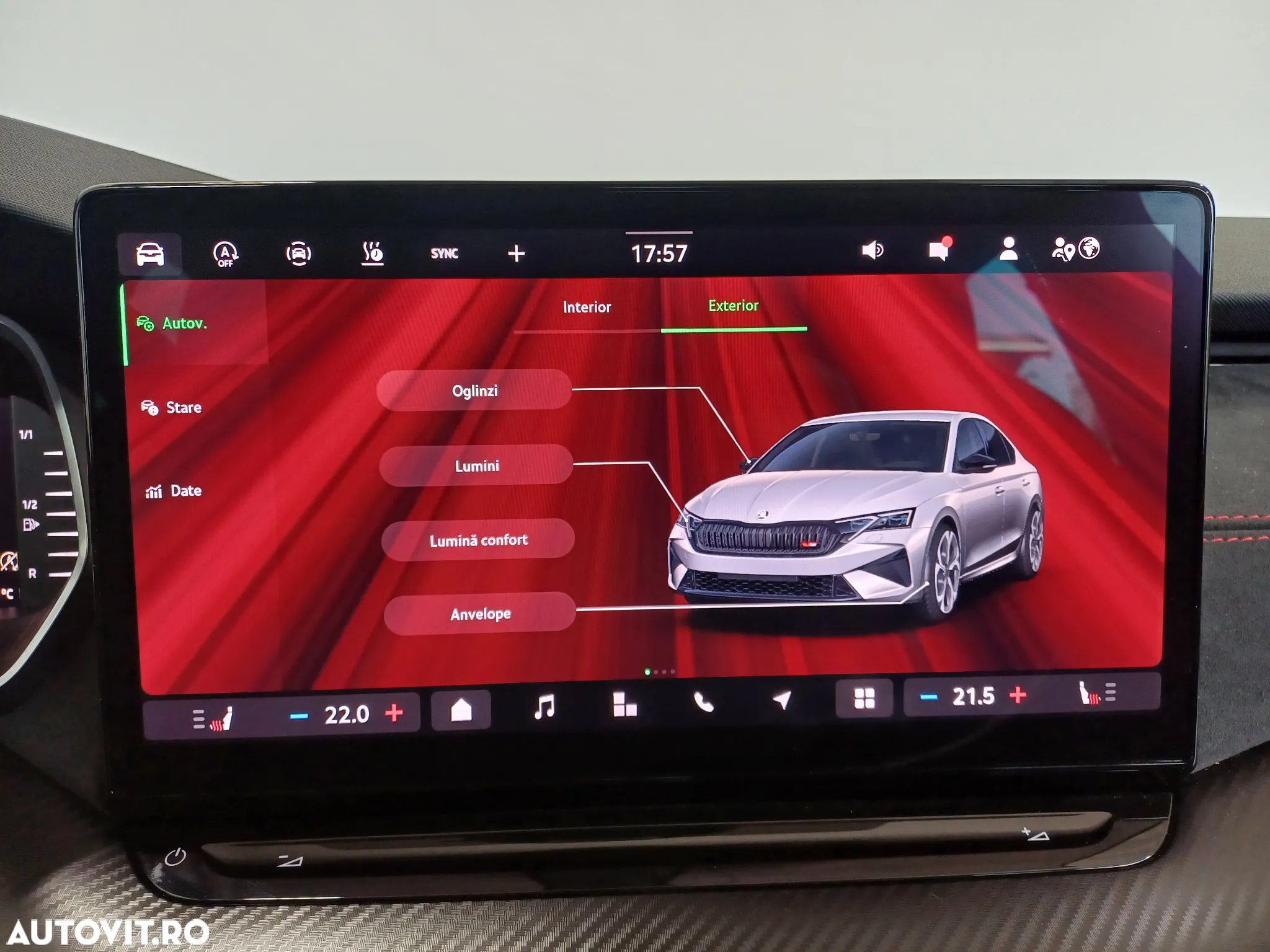 Skoda Octavia 2.0 TSI DSG RS - 16