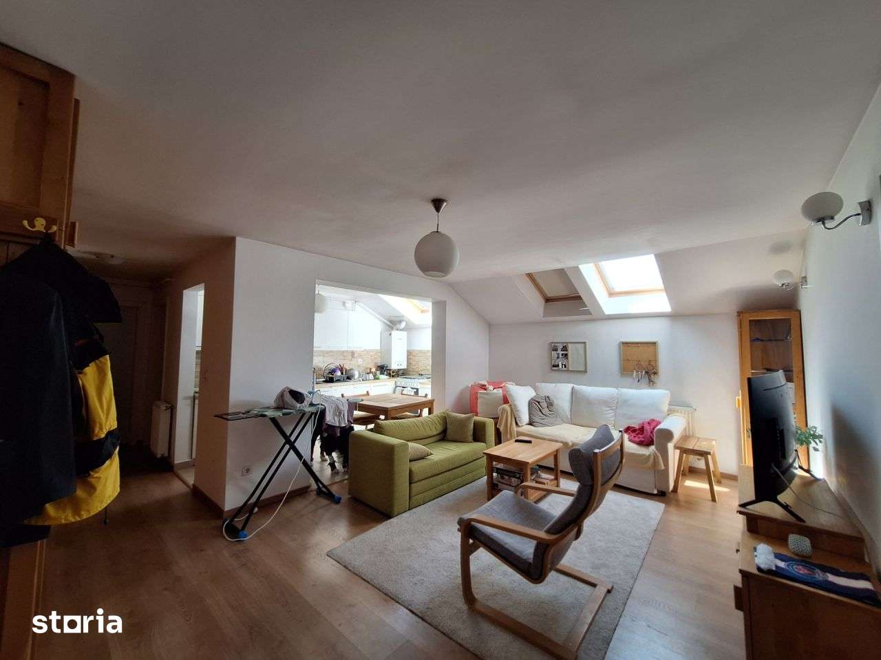Apartament cu 3 camere, 67 mp, balcon, zona Terra — fotografia 1