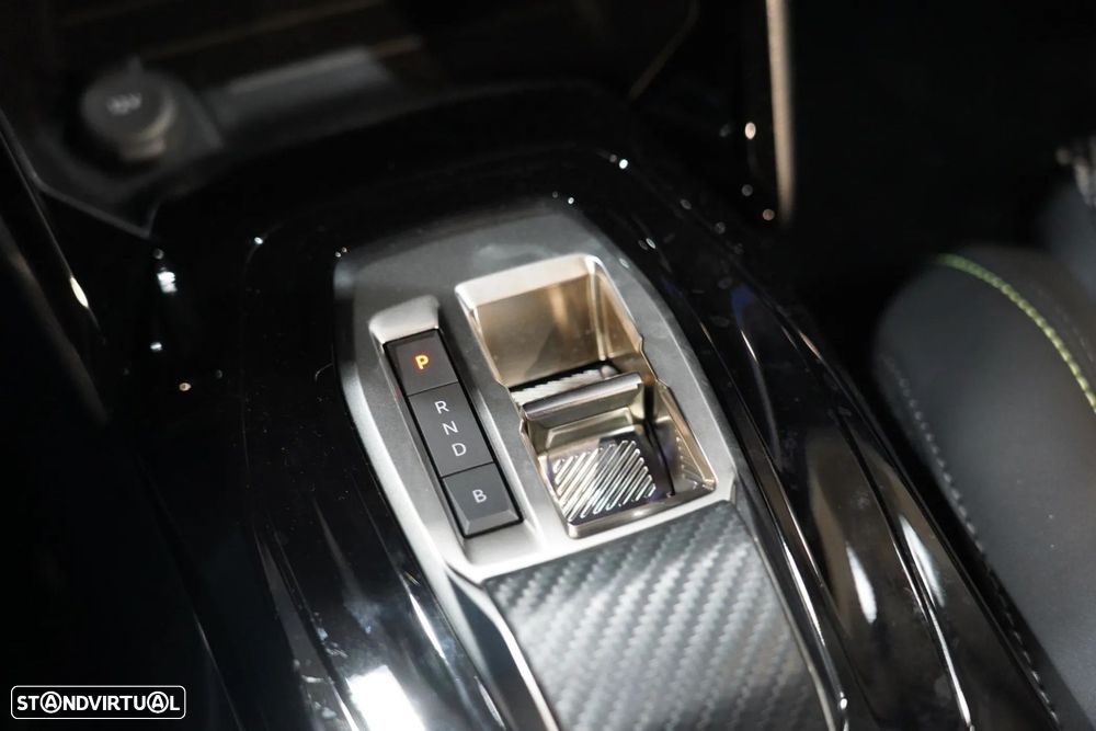 Peugeot e-2008 54 kWh GT - 21