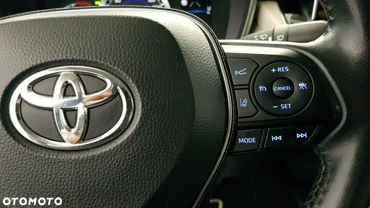 Toyota Corolla 1.8 Hybrid Comfort - 22