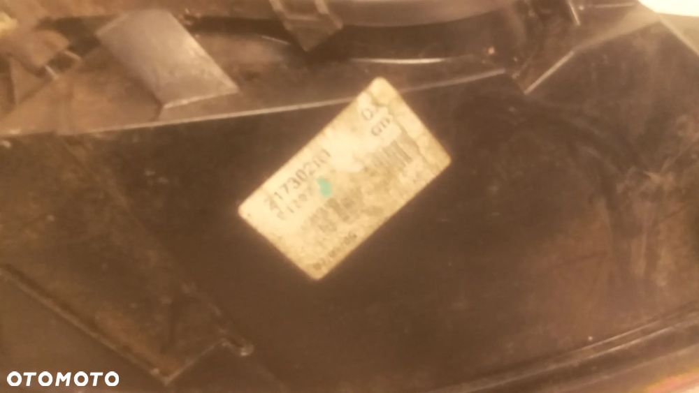 * LAMPA TYLNA PRAWA TYŁ PRAWO FORD KA MK2 - 5
