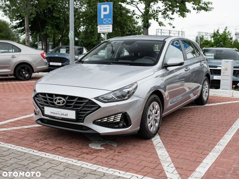 Hyundai i30 1.5 DPI Classic + - 3