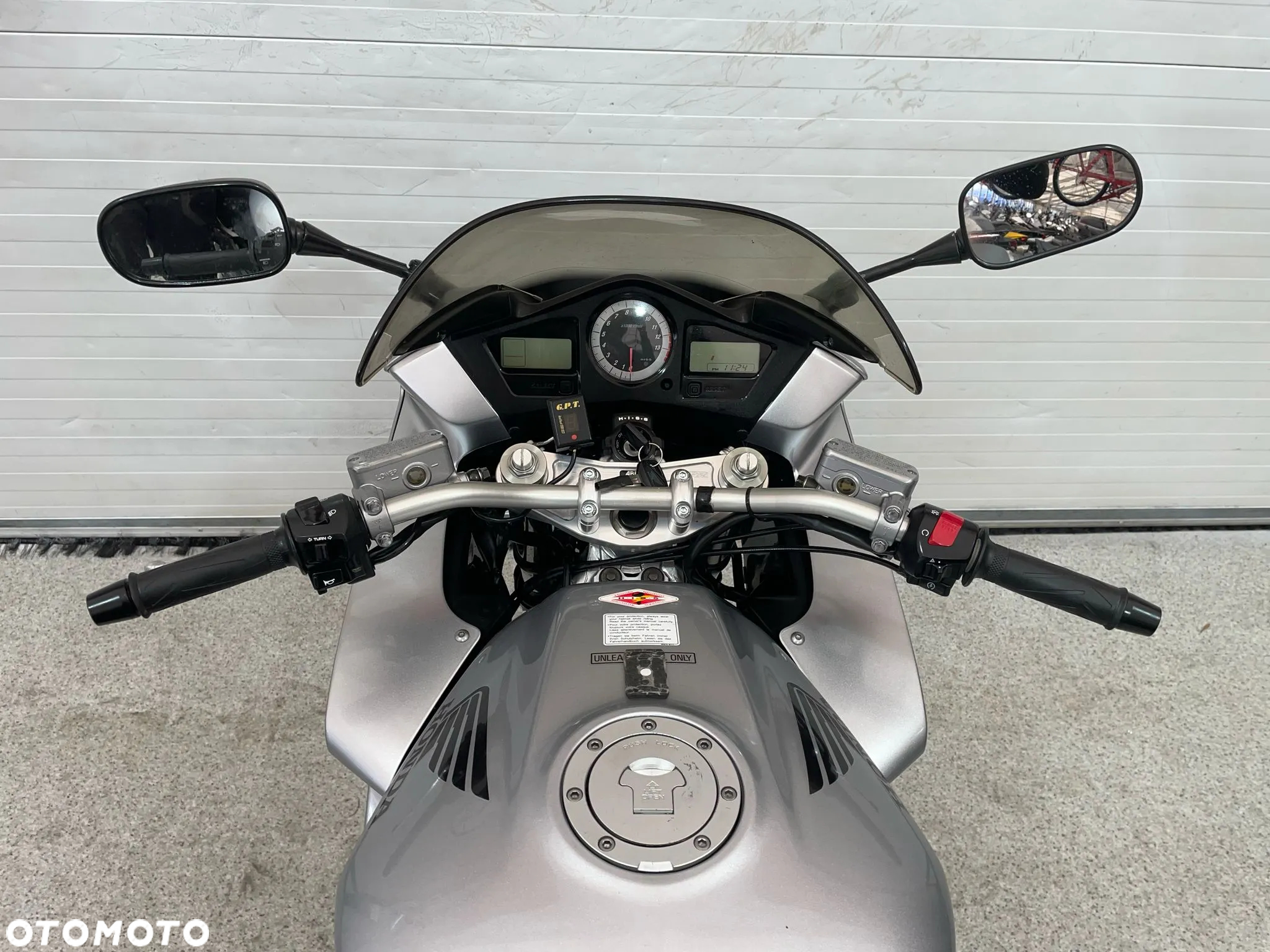 Honda VFR - 30