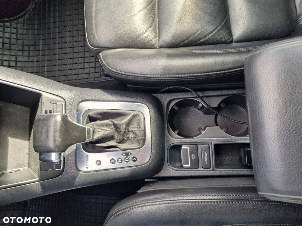 Volkswagen Tiguan 2.0 TDI DPF 4Motion BlueMotion Technology DSG Exclusive - 26