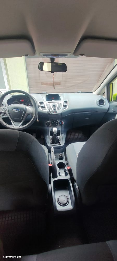 Ford Fiesta - 11