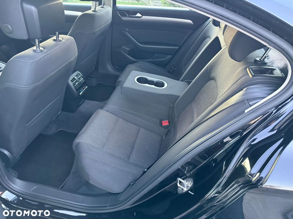 Volkswagen Passat 2.0 TDI BMT Comfortline DSG - 13