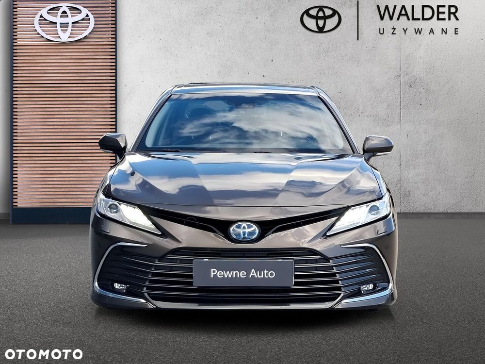 Toyota Camry 2.5 Hybrid Executive CVT - 10