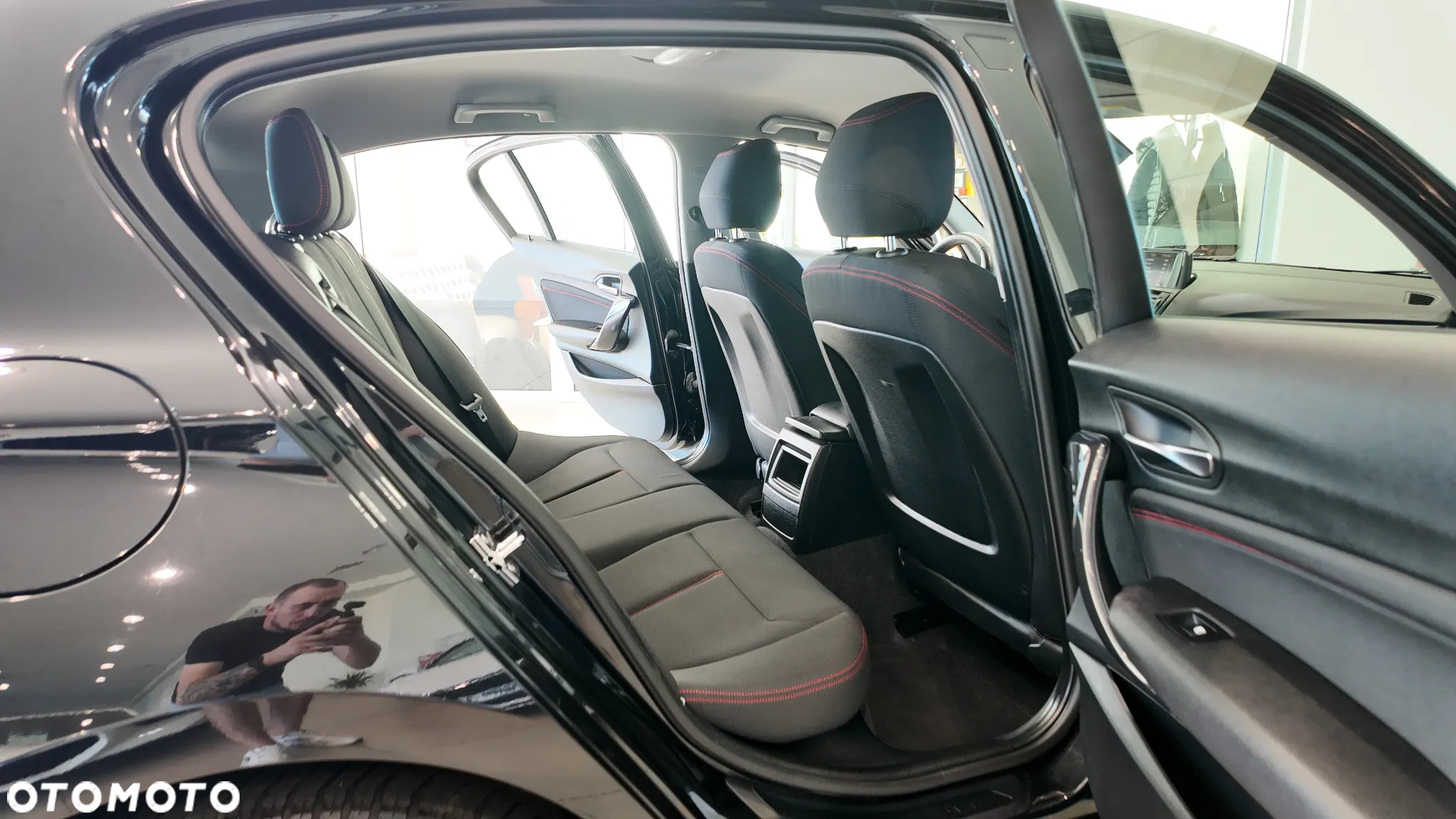 BMW Seria 1 116i Sport Line - 33