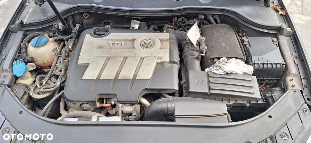 Volkswagen Passat - 8