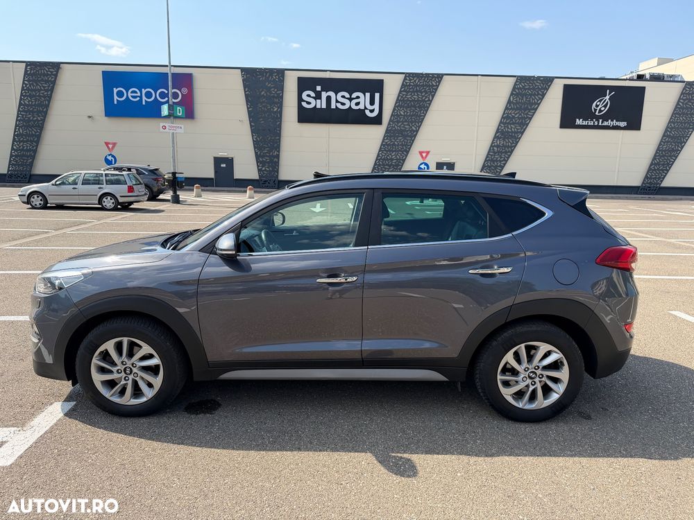 Hyundai Tucson blue 1.7 CRDi 2WD Intro Edition - 25