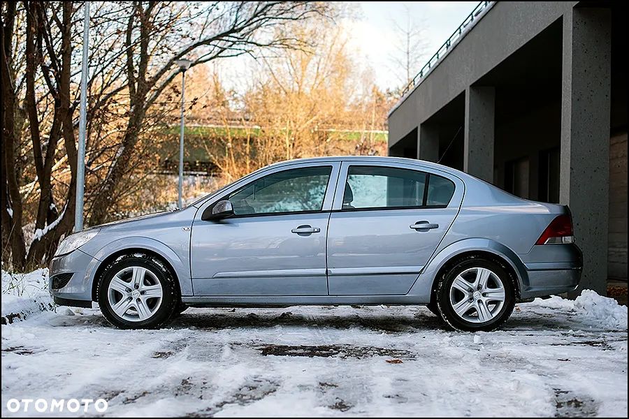 Opel Astra - 1