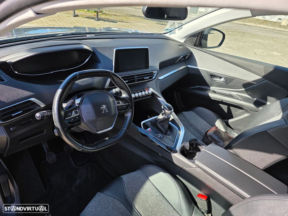 Peugeot 3008 1.2 PureTech Allure Pack - 7