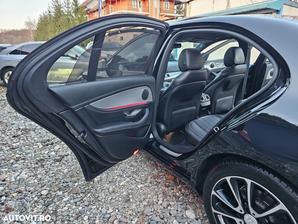 Mercedes-Benz E - 22