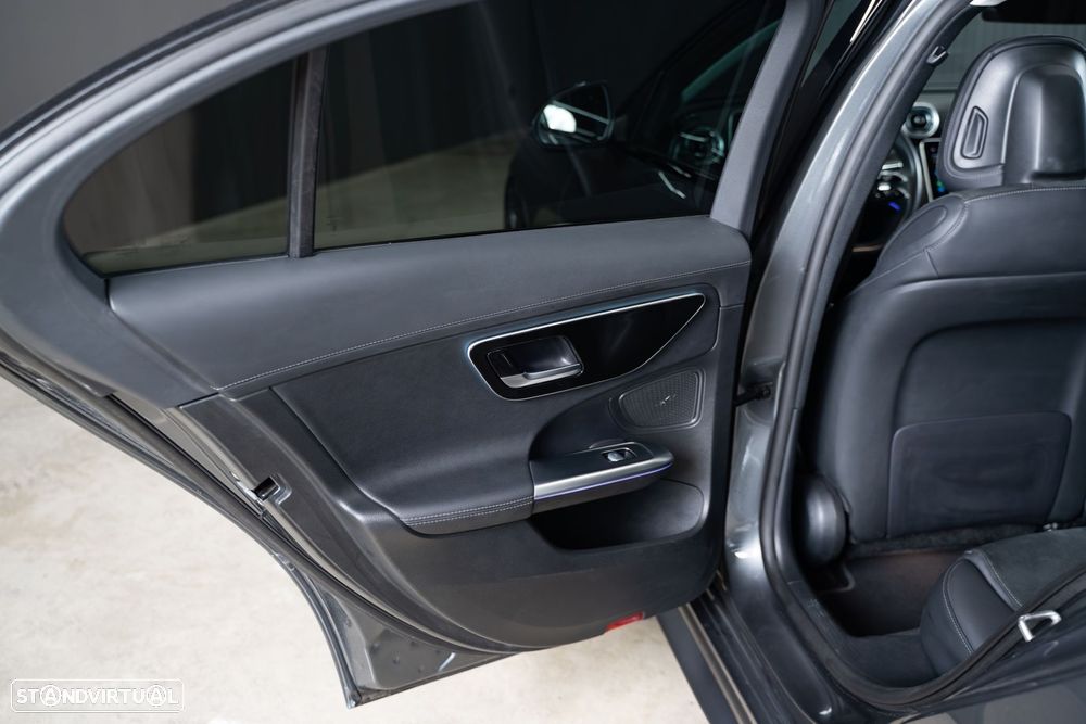 Mercedes-Benz C 300 - 40