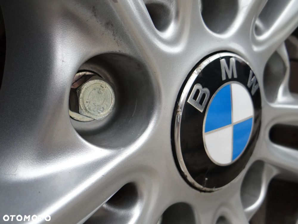 BMW Seria 5 525d - 37