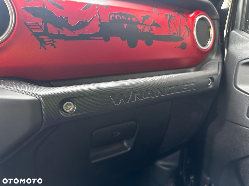 Jeep Wrangler 3.6 Unlim Rubicon X - 31