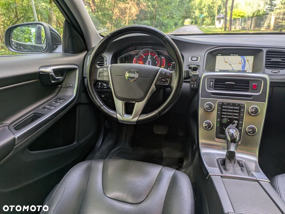 Volvo V60 D4 Drive-E Summum - 11
