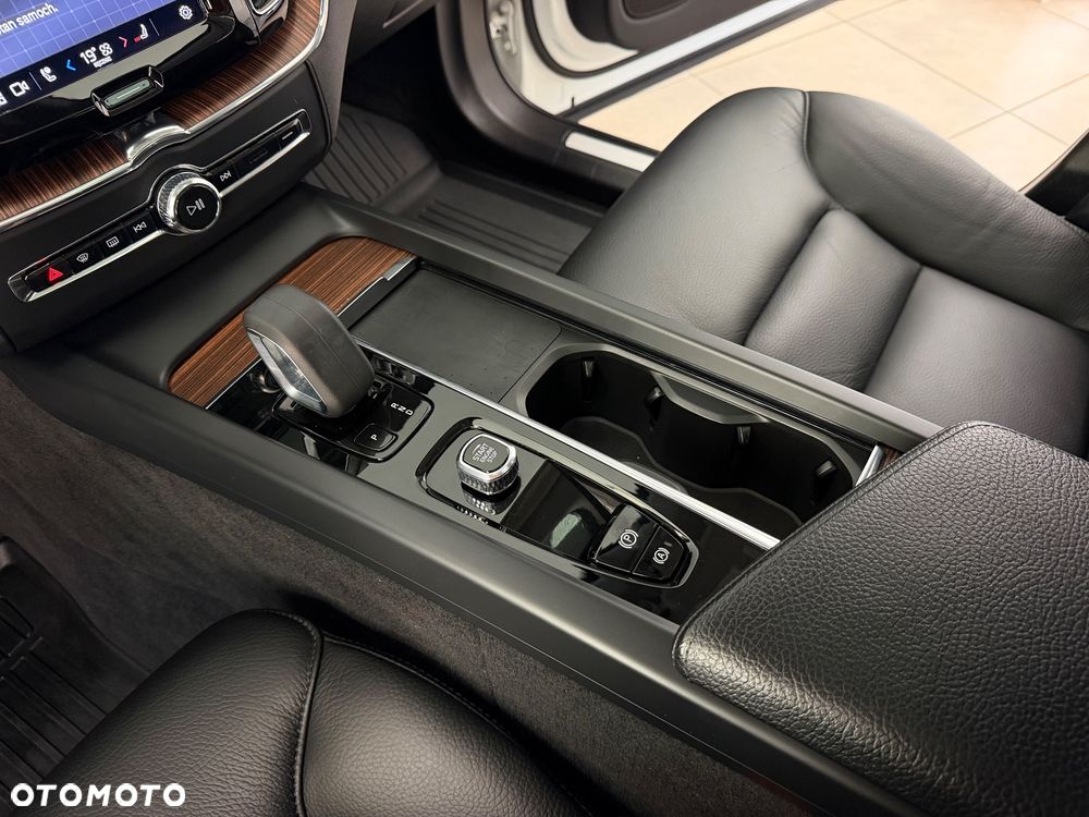 Volvo XC 60 - 29
