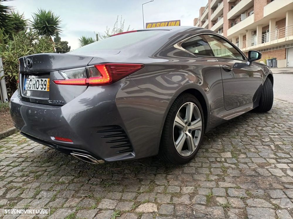 Lexus RC 300h F Sport - 8